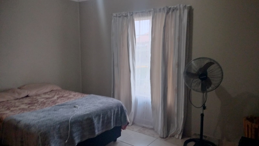 To Let 3 Bedroom Property for Rent in Waterval East North West